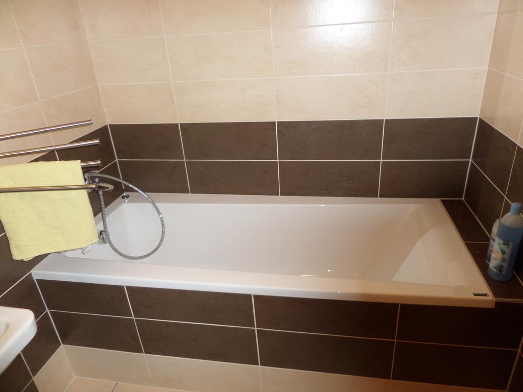 Apartman Vrchlabi - Centrum Exteriör bild